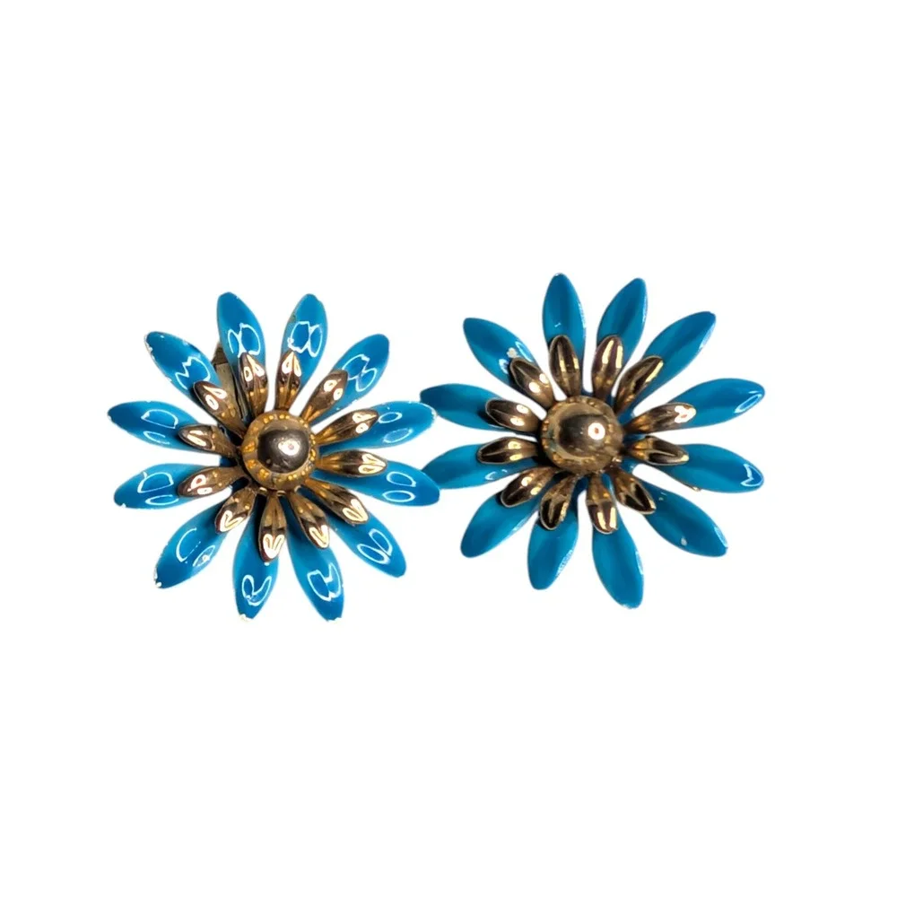 Sarah Coventry Blue Enamel Daisy Flower Clip On Earrings Gold Tone Mid Century - Picture 4 of 6